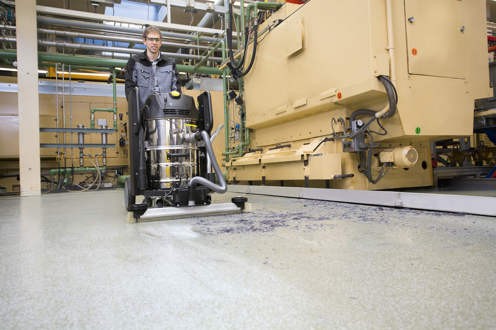Промышленный пылесос Karcher IVC 60/24-2 Ap