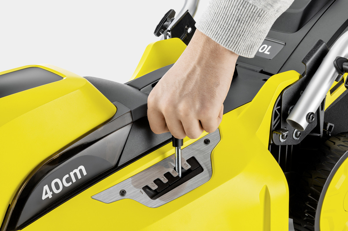 Аккумуляторная газонокосилка Karcher LMO 36-40 BATTERY Set