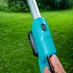 Ножницы для живой изгороди аккумуляторные THS 42/18V P4A  телескопические (с АКБ и ЗУ)