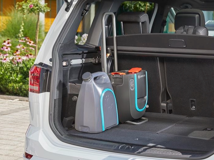 Комплект Gardena - Газонокосилка аккумуляторная PowerMax Li-40/32 + Мойка высокого давления аккум. AquaClean Li-40/60