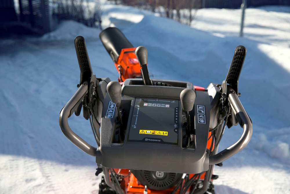 Снегоуборщик Husqvarna ST 327