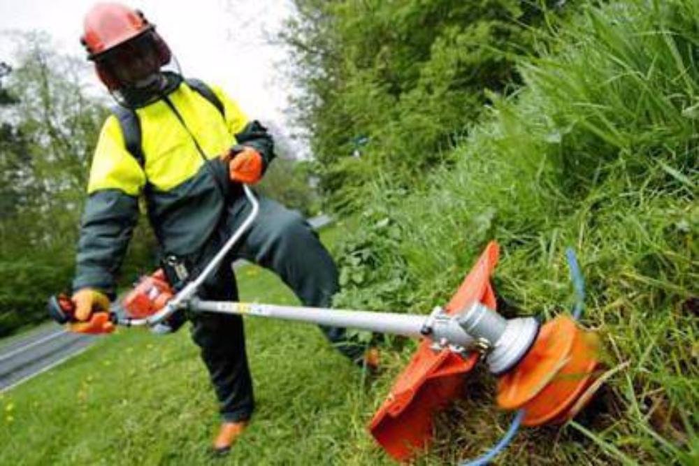 Бензиновый триммер Akita CG430B