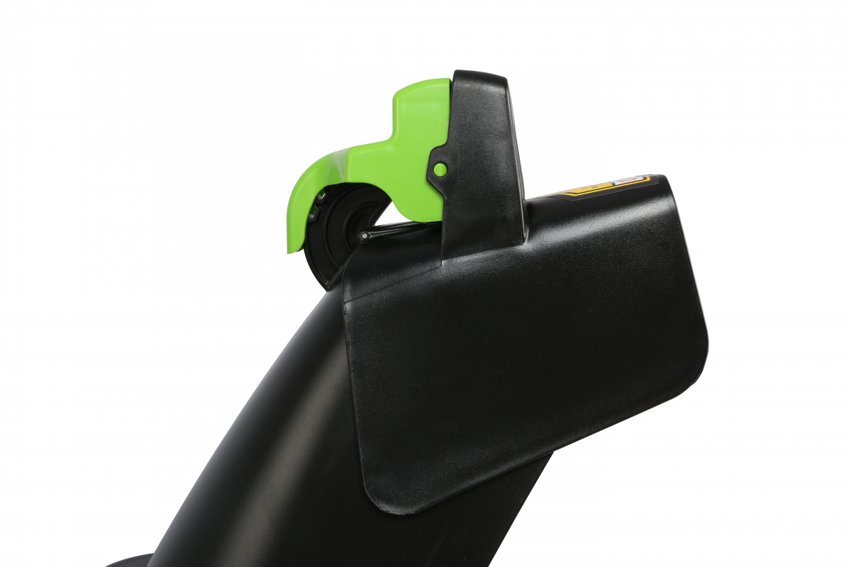 Снегоуборщик аккумуляторный Greenworks GD82STK5