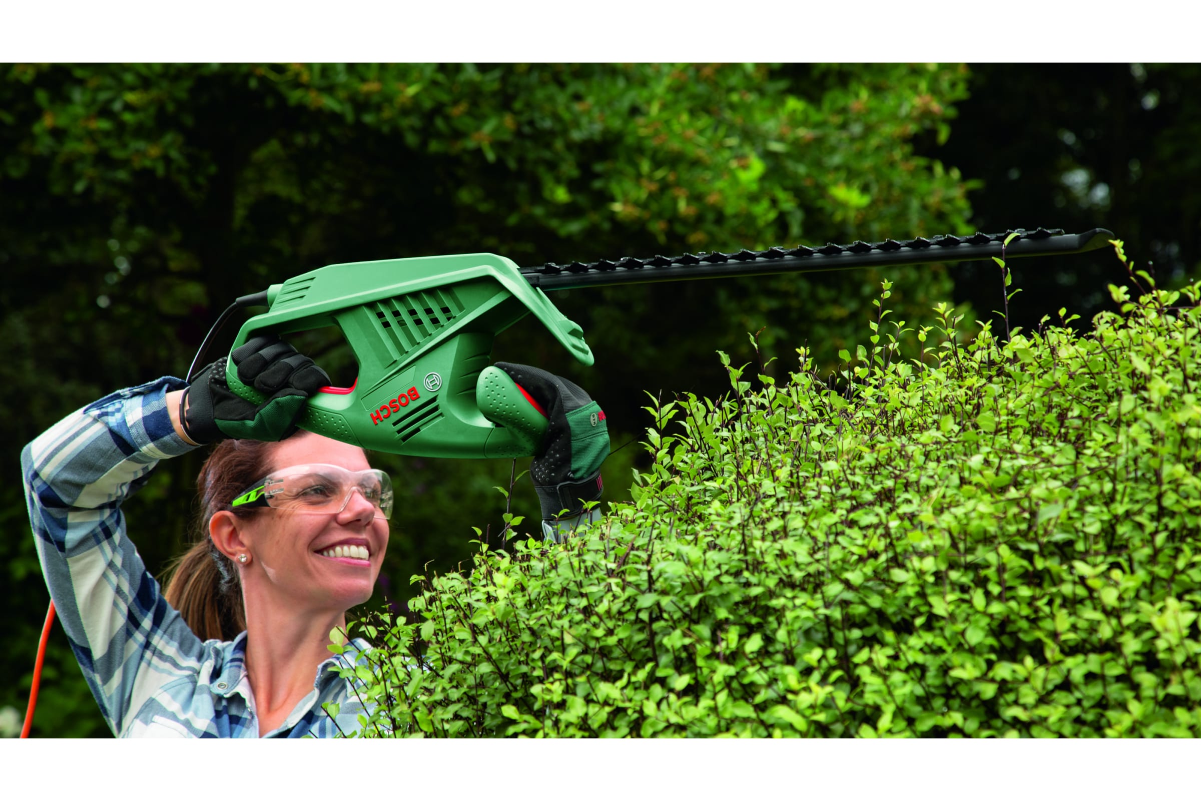 Кусторез электрический Bosch EasyHedgeCut 55