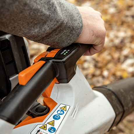 Аккумуляторная воздуходувка STIHL BGA 200 (без АКБ и ЗУ)