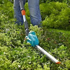 Ножницы для живой изгороди аккумуляторные THS 42/18V P4A  телескопические (с АКБ и ЗУ)