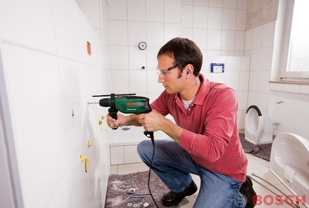 Дрель ударная Bosch PSB 750 RCE