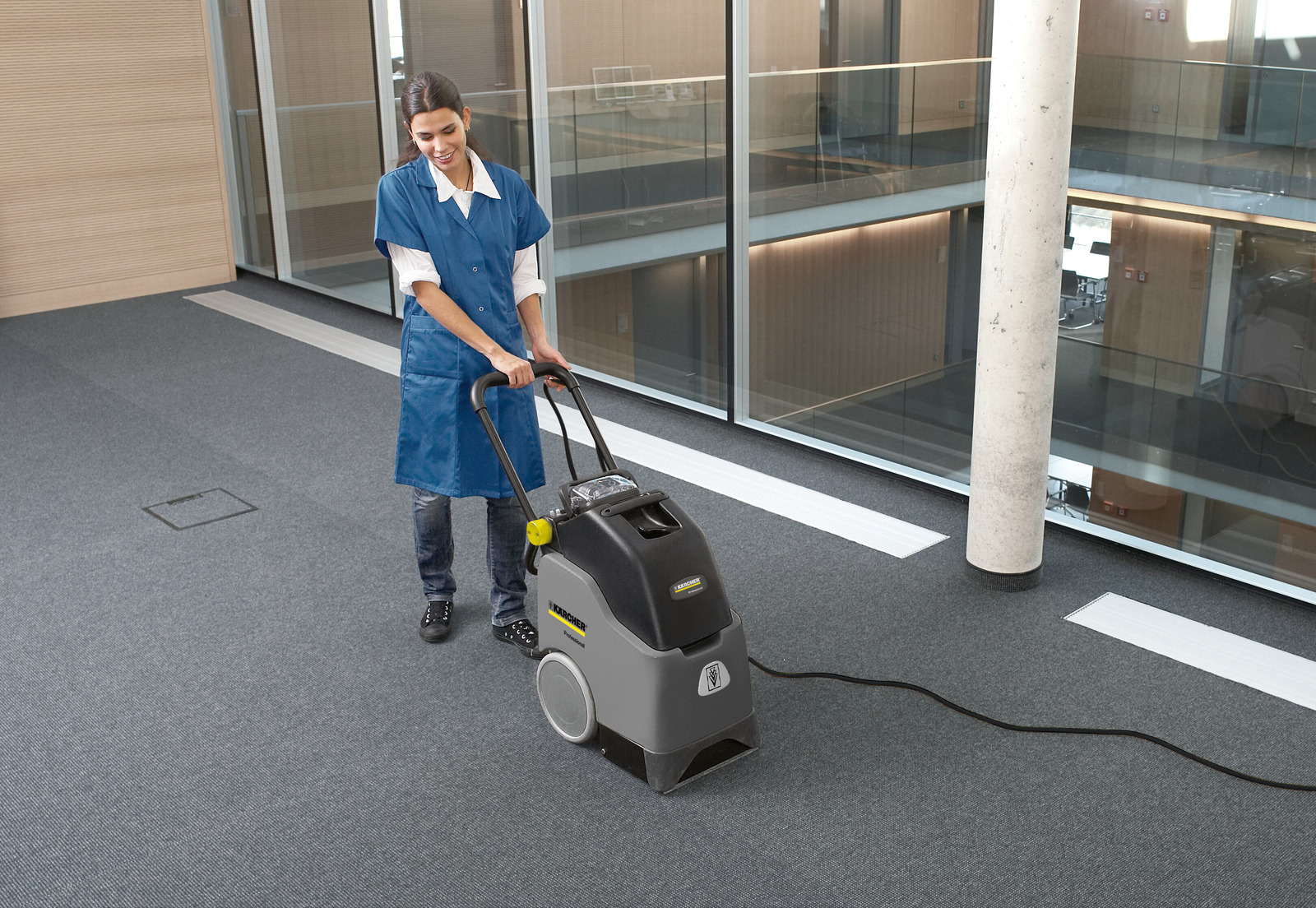 Аппарат для чистки ковров Karcher BRC 30/15 C