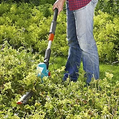 Ножницы для живой изгороди аккумуляторные THS 42/18V P4A  телескопические (с АКБ и ЗУ)