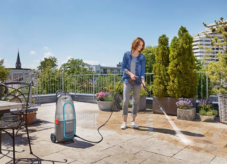 Комплект Gardena - Газонокосилка аккумуляторная PowerMax Li-40/32 + Мойка высокого давления аккум. AquaClean Li-40/60