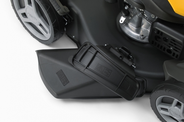 Газонокосилка бензиновая самоходная STIGA COMBI 753 V